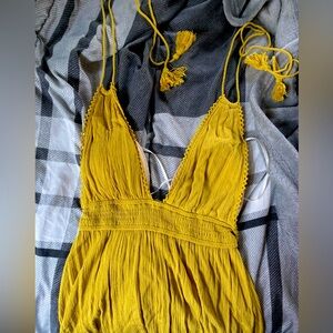 Gorgeous yellow sundress